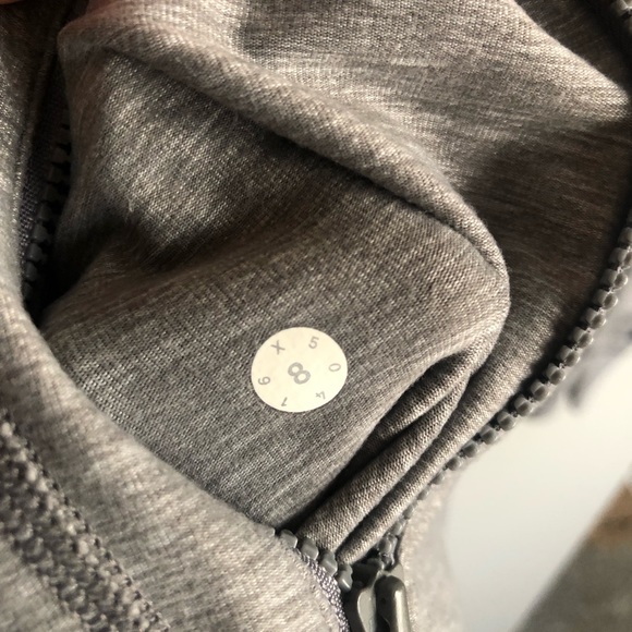 LULULEMON jacket sz 8 - Picture 6 of 6
